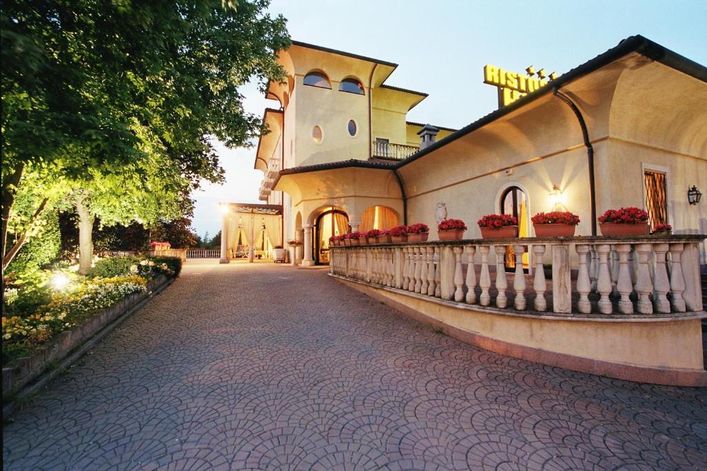 Villa Belvedere 1849 Misano di Gera d'Adda Exterior photo